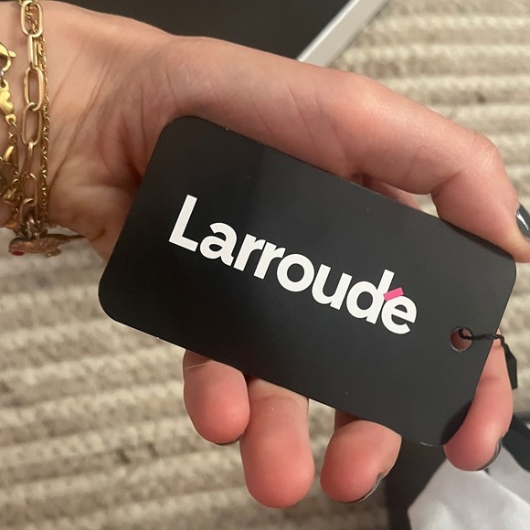 NEW Larroude Verona Ballet Flat In Scarlet Suede sz 8 - Picture 5 of 5